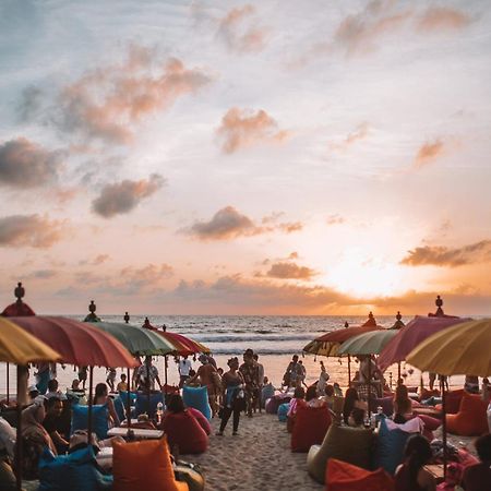 Teges Inn Kuta クタ エクステリア 写真