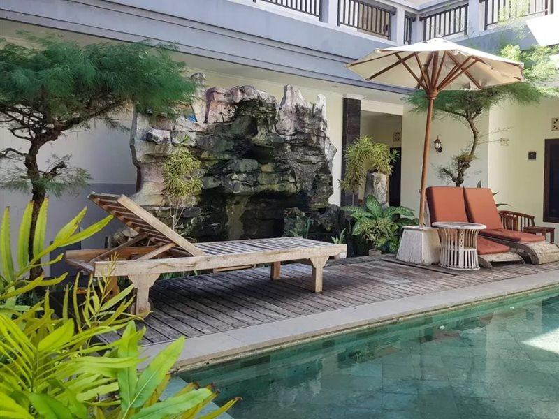 Teges Inn Kuta クタ エクステリア 写真