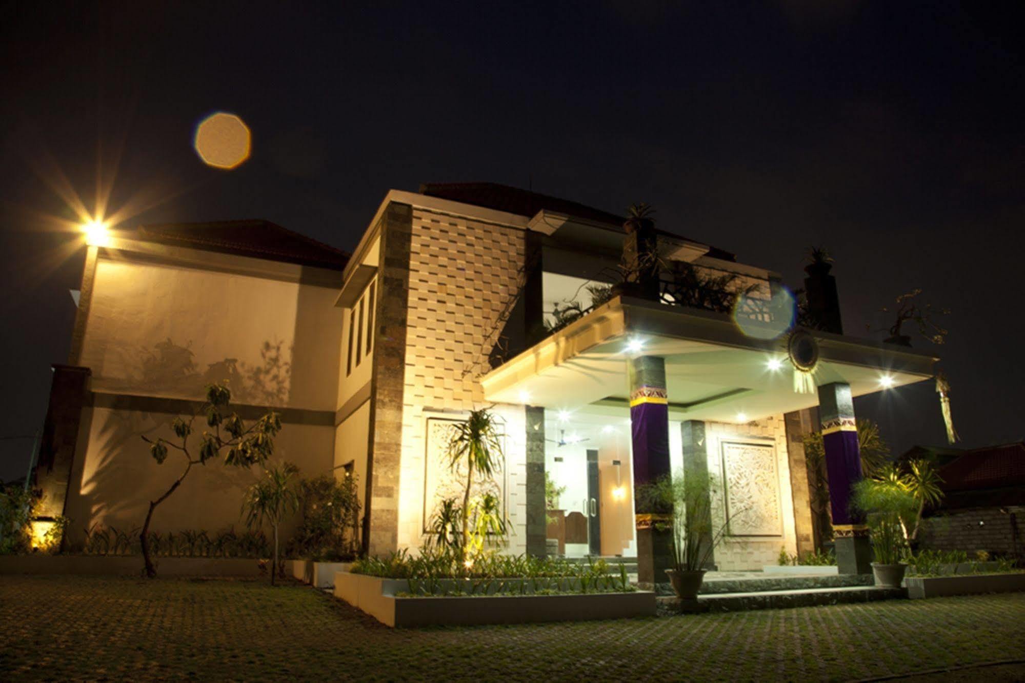 Teges Inn Kuta クタ エクステリア 写真