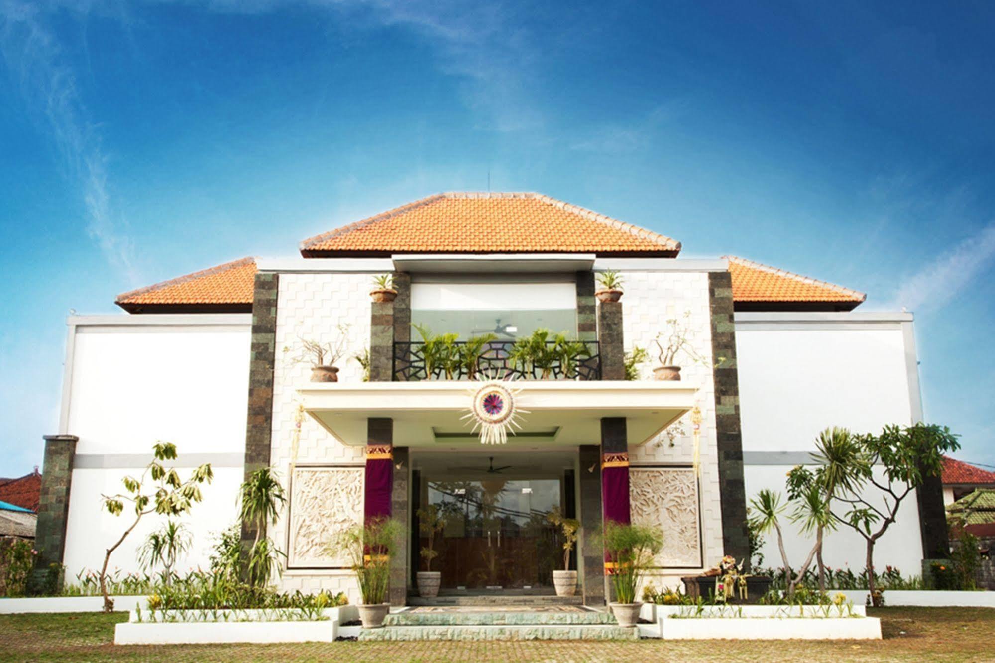 Teges Inn Kuta クタ エクステリア 写真