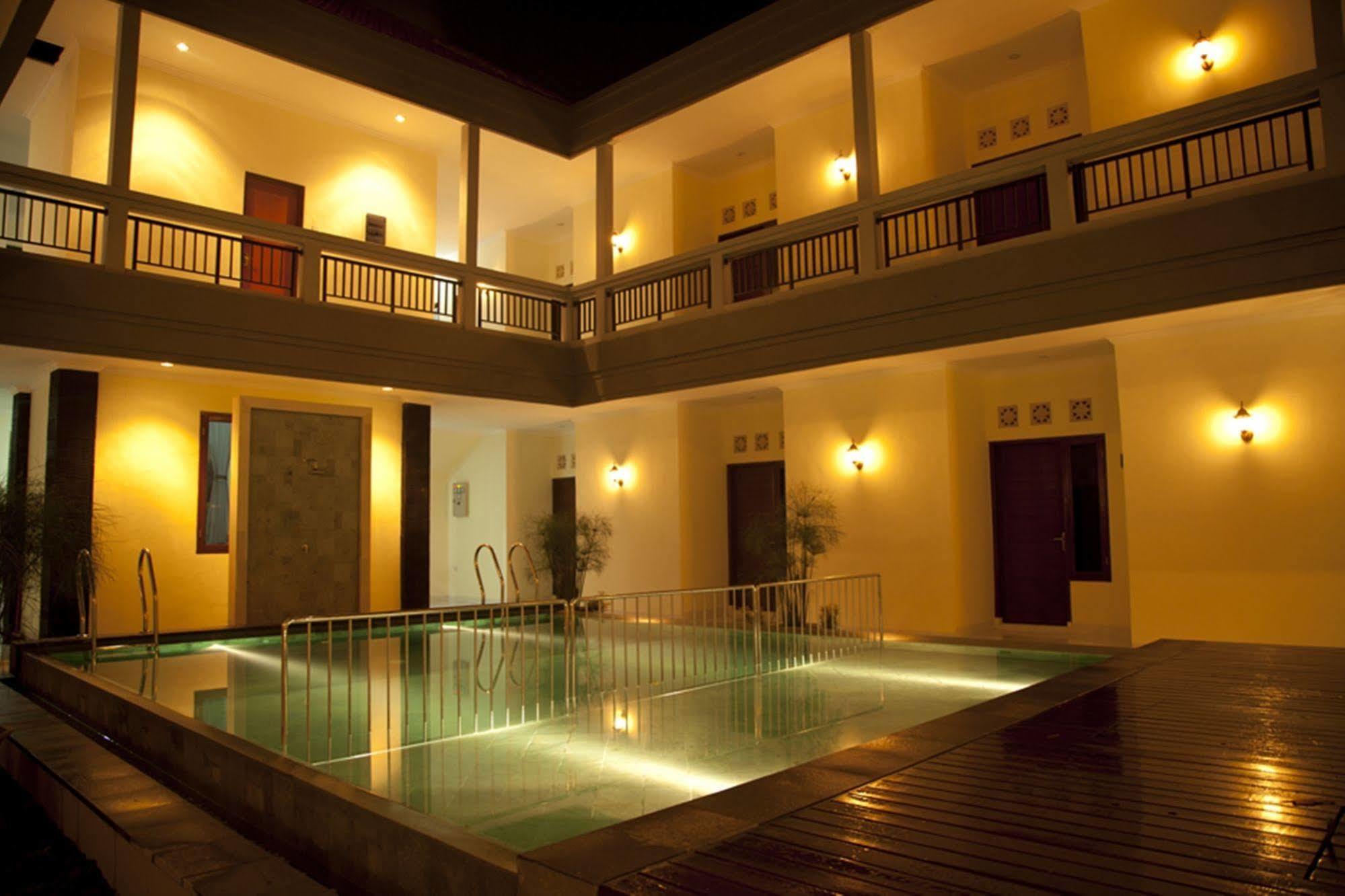 Teges Inn Kuta クタ エクステリア 写真