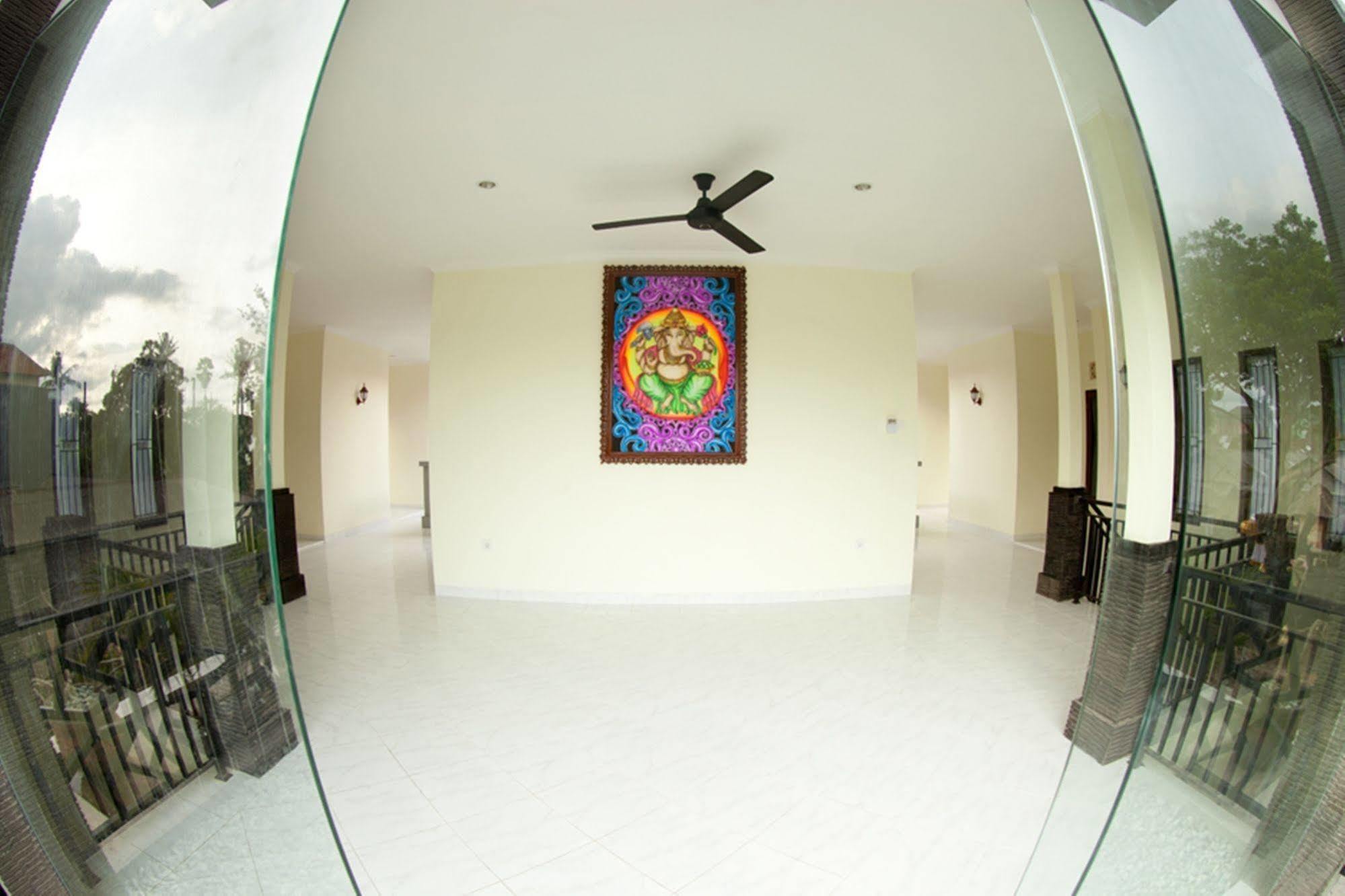 Teges Inn Kuta クタ エクステリア 写真