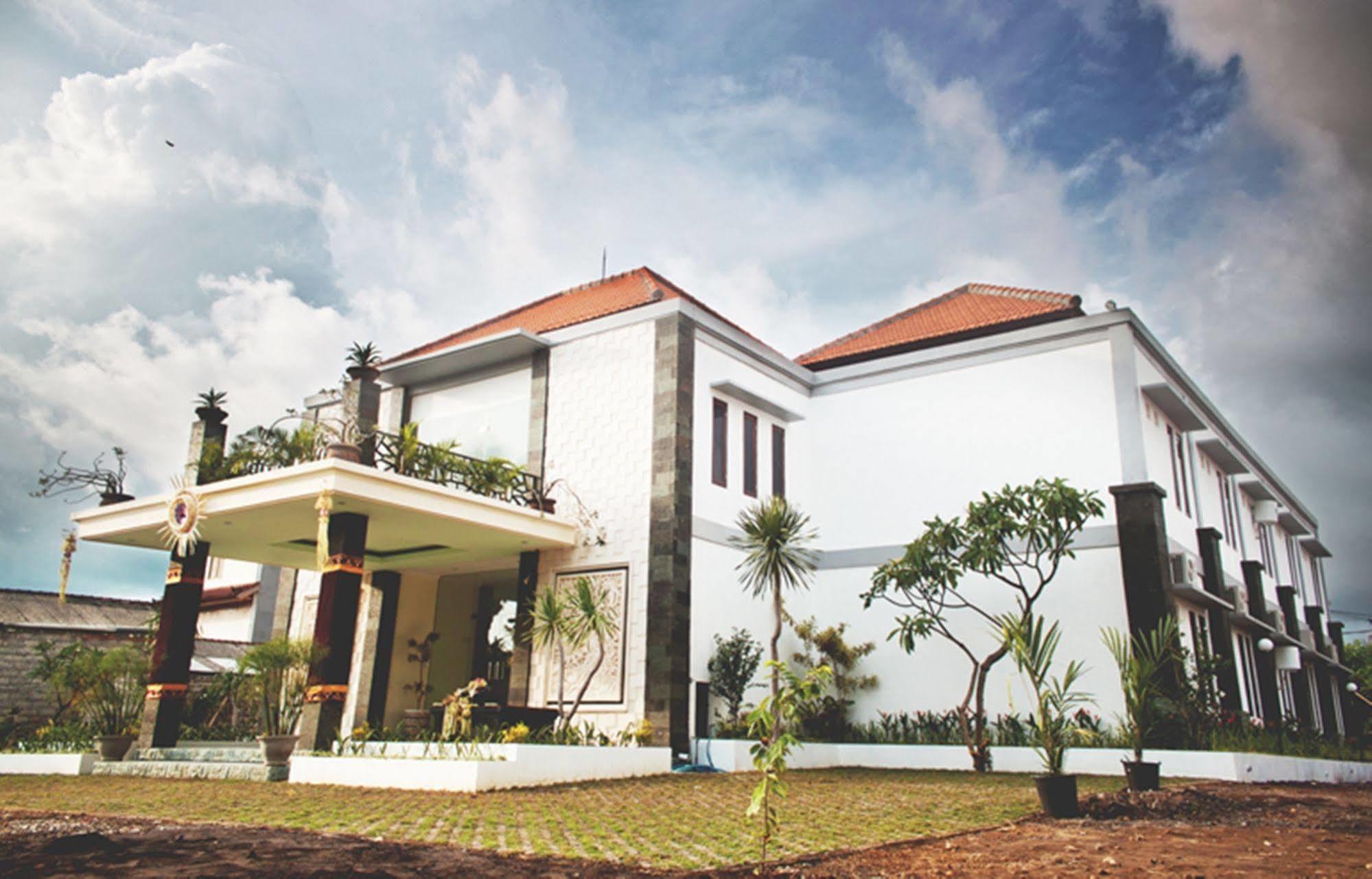 Teges Inn Kuta クタ エクステリア 写真