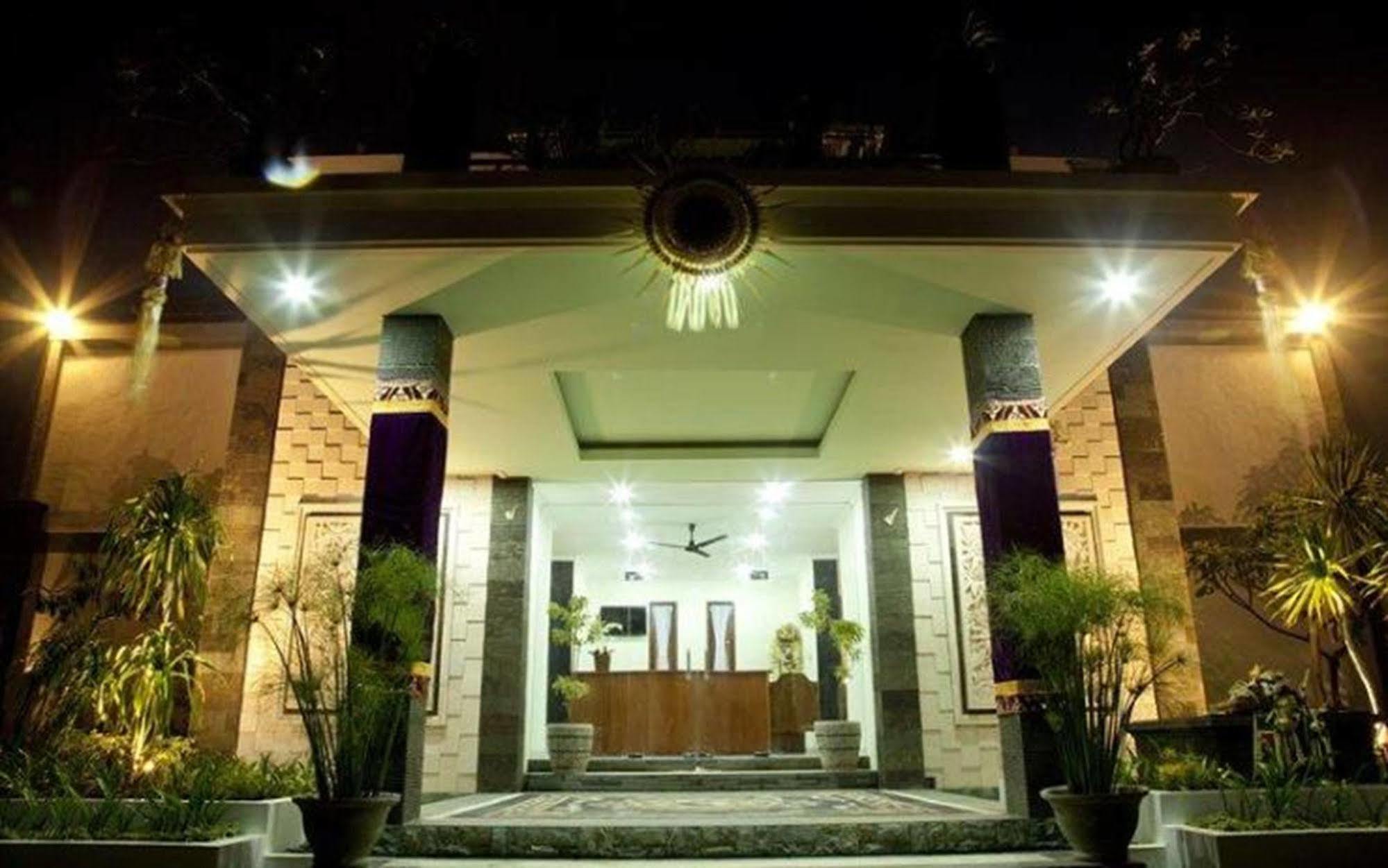 Teges Inn Kuta クタ エクステリア 写真